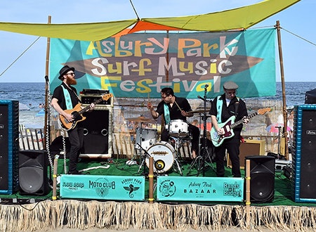 Asbury_Park_Surf_Music_Festival.jpg Band playing onstage at Hi-Tide Summer Holiday music festival.