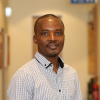 Dr Kenneth Egwu