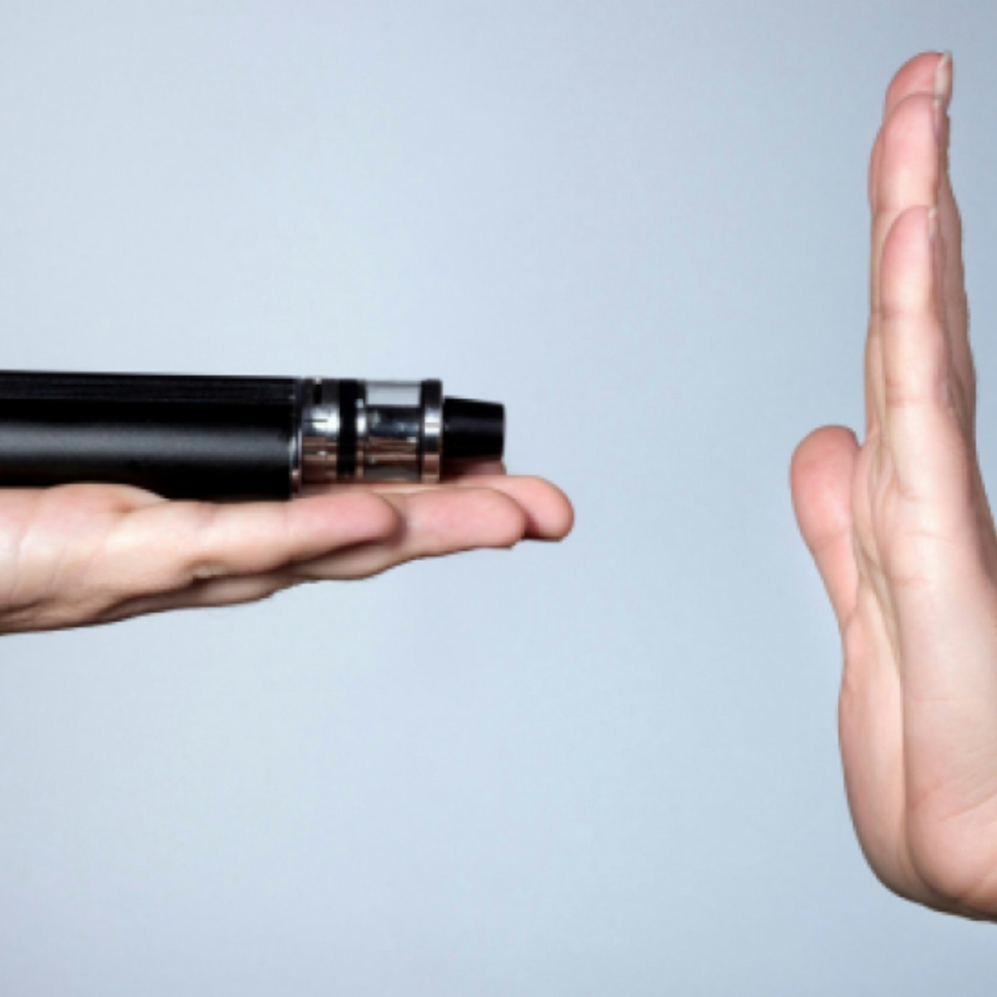 hand saying no to vape
