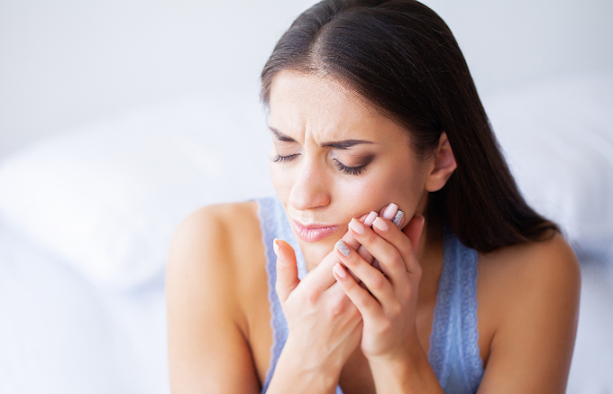 Lady with toothache