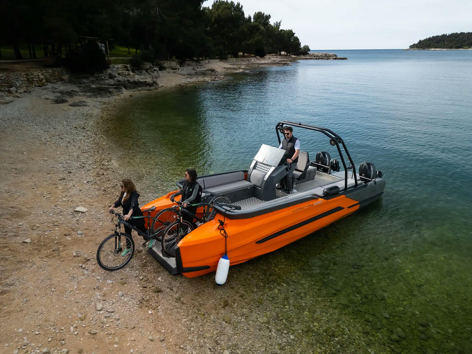 KORKYRA 650 Pro with bikes