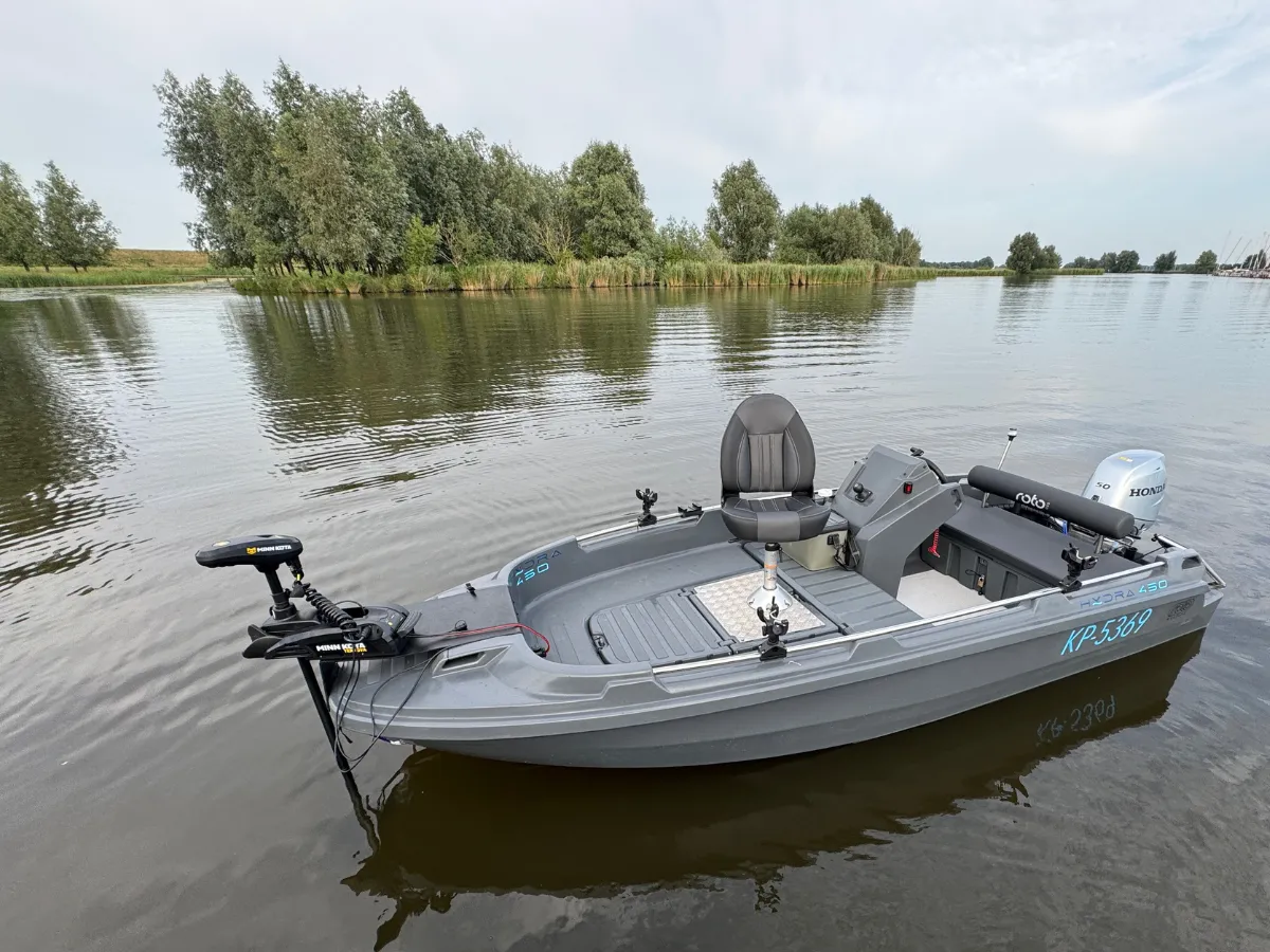 Roto Nautica Hydra 450 family fishing boat on a calm water