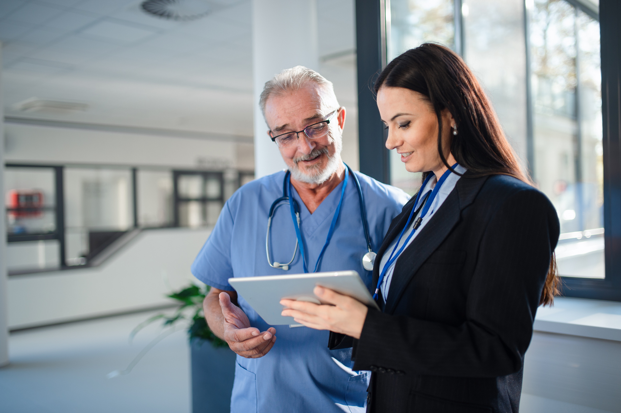doctor and it professional on-site for technical support