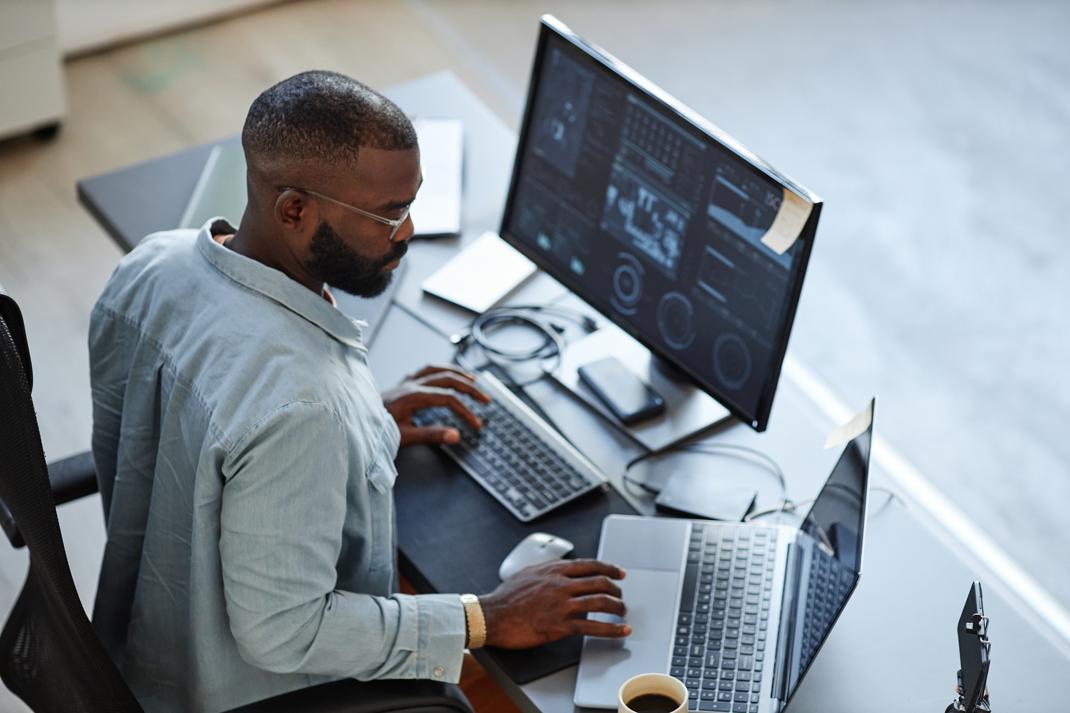 IT Consultant Working on a Project for an Engineering Firm