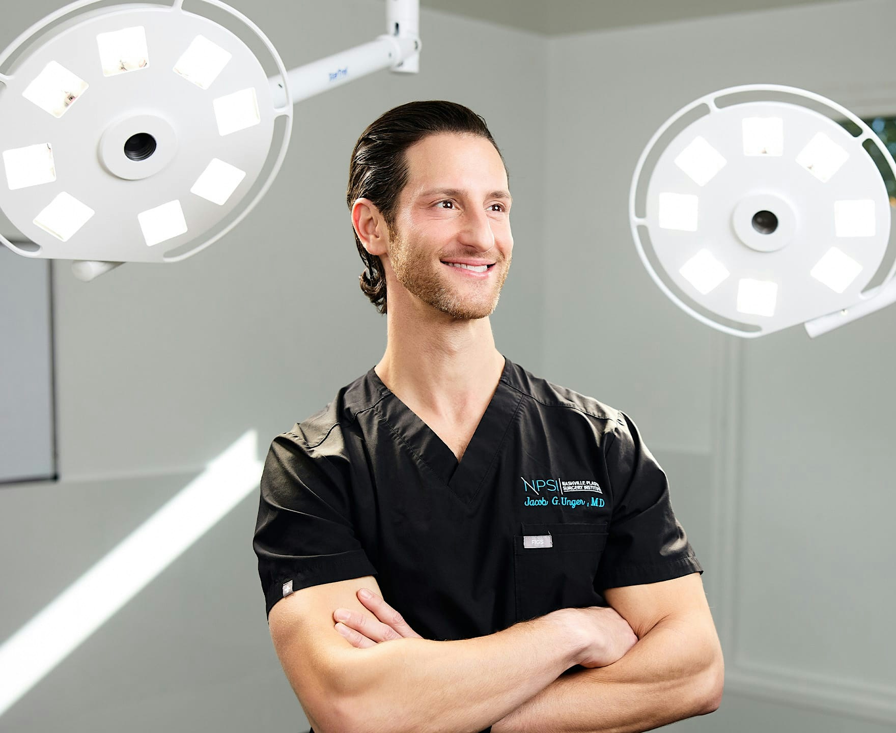 Dr Unger in operating room