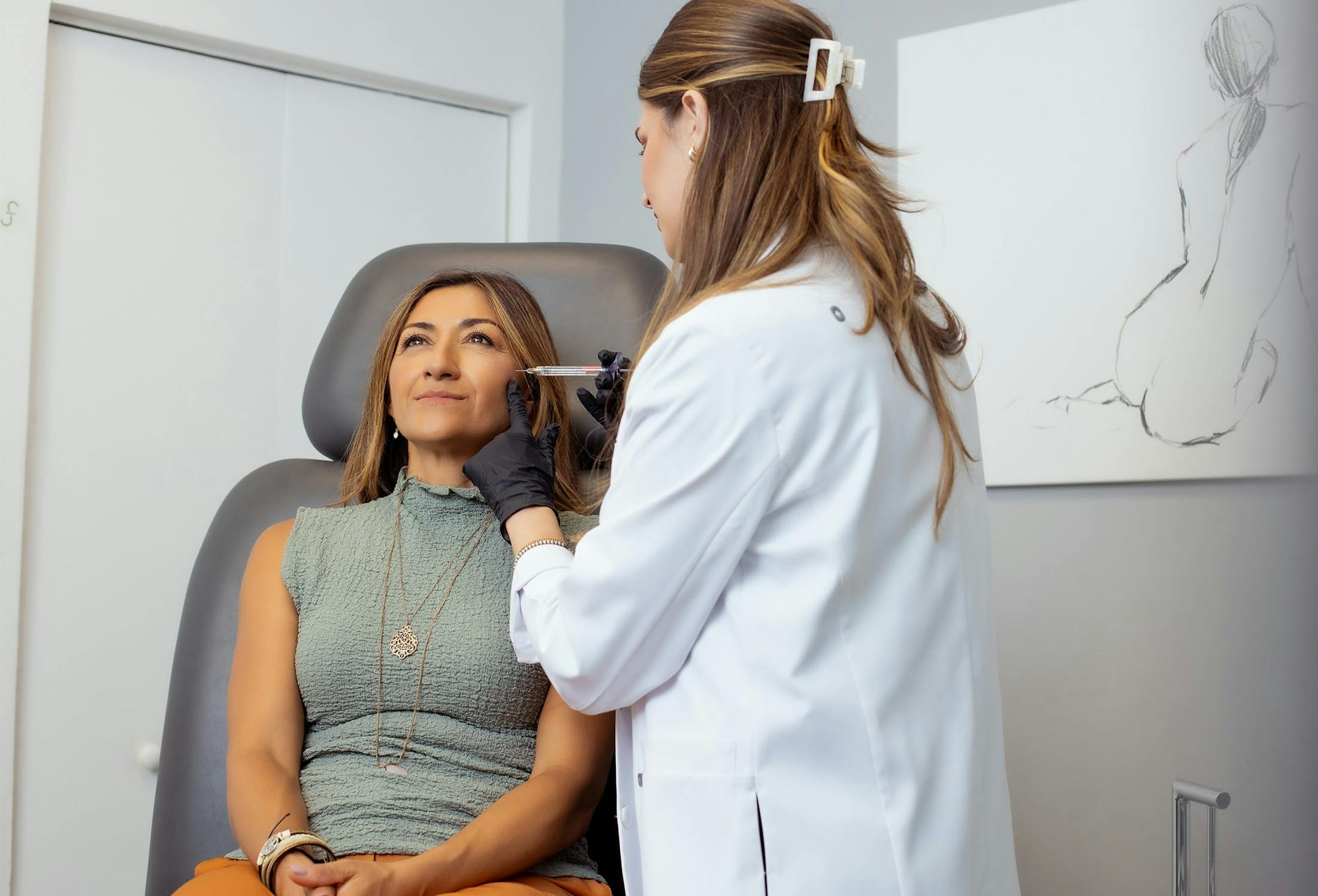 woman receiving botox