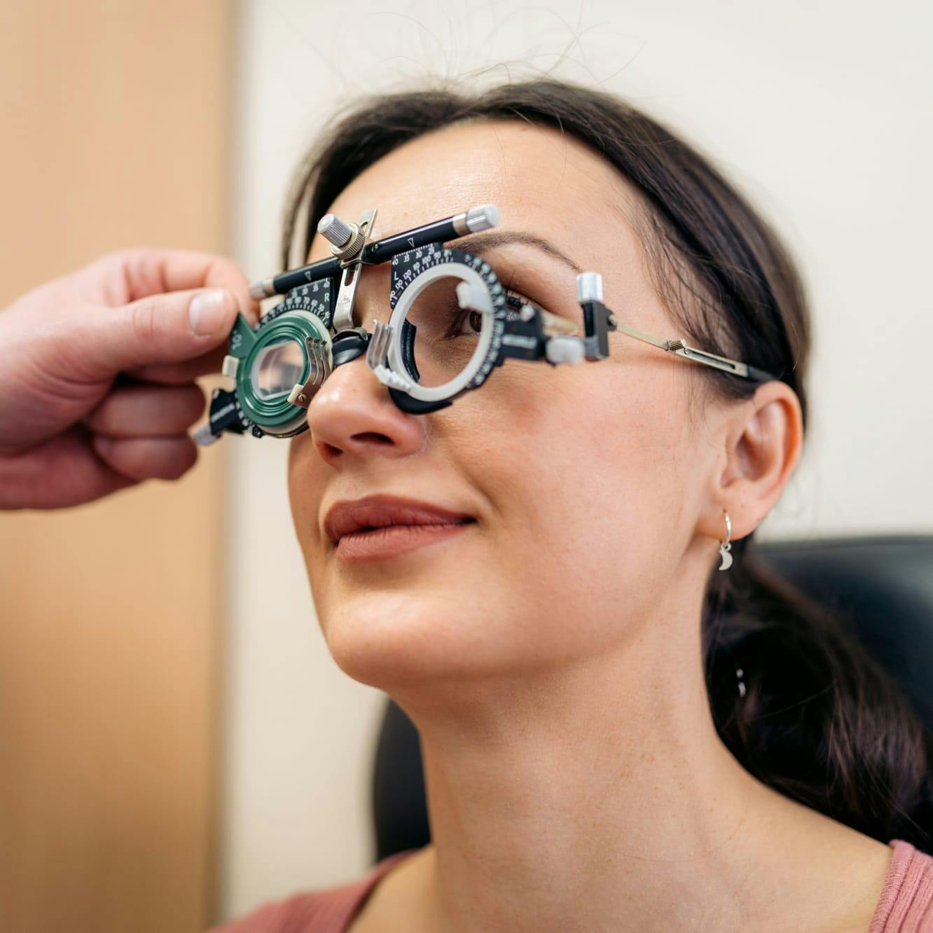 Woman wearing eye equipment