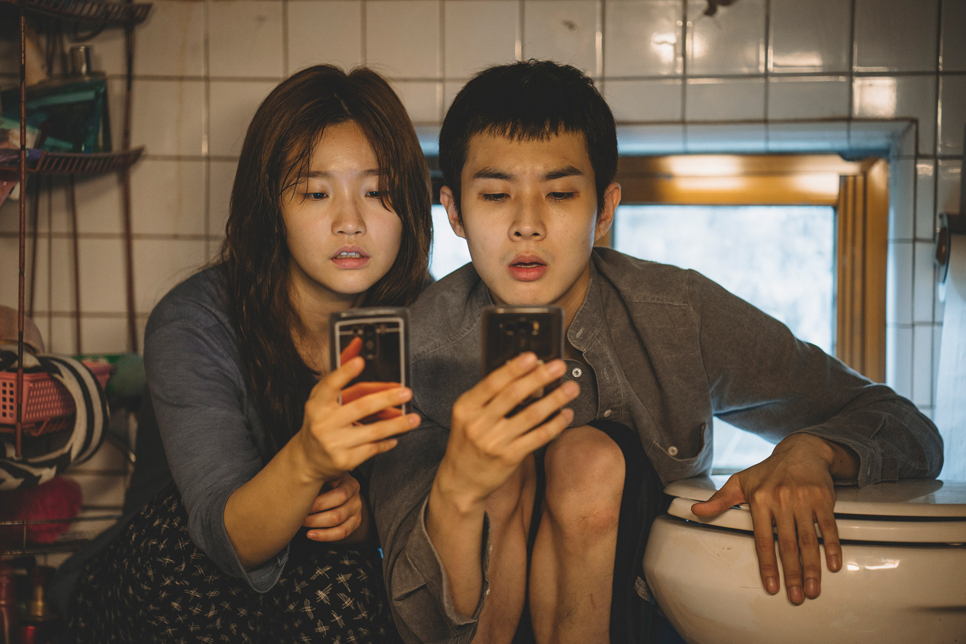 「기생충」으로 읽는 고용과 가족…삼성 메시지의 수신자는 임직원