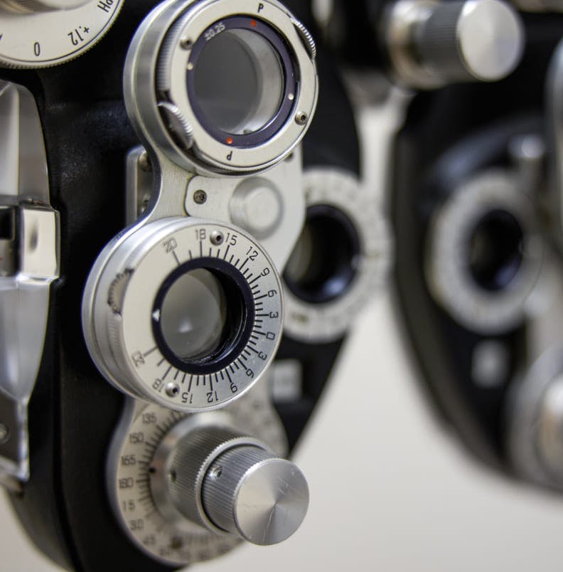Close up of autorefractor