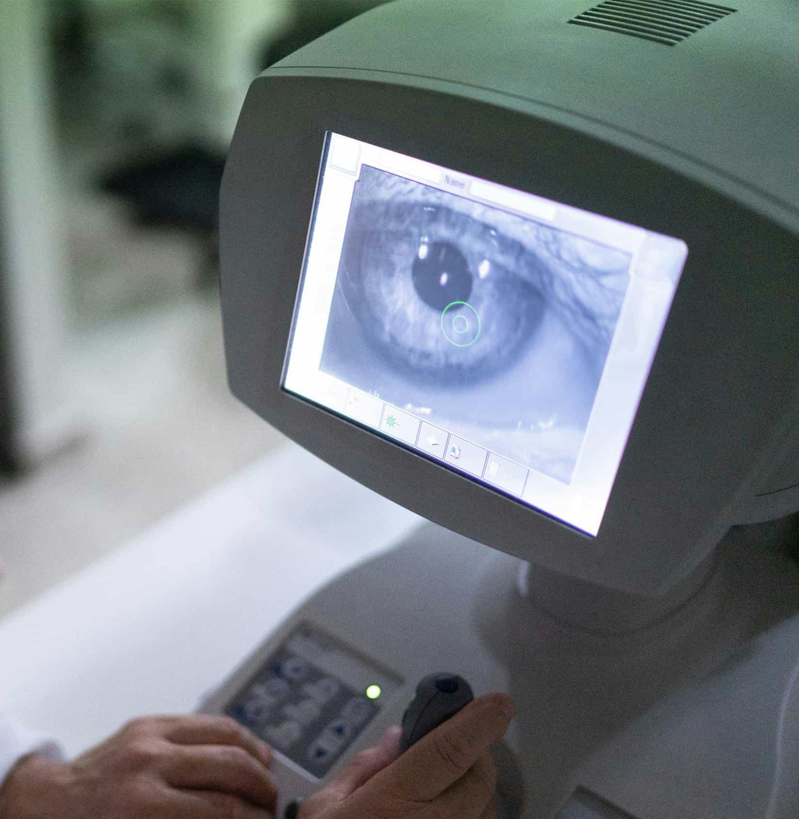 Eye exam equipment screen