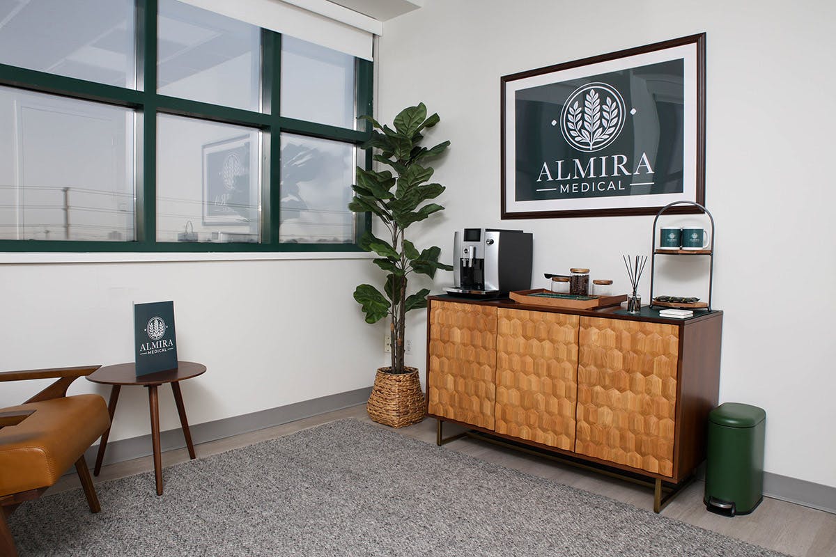 Almira Medical Private Lounge