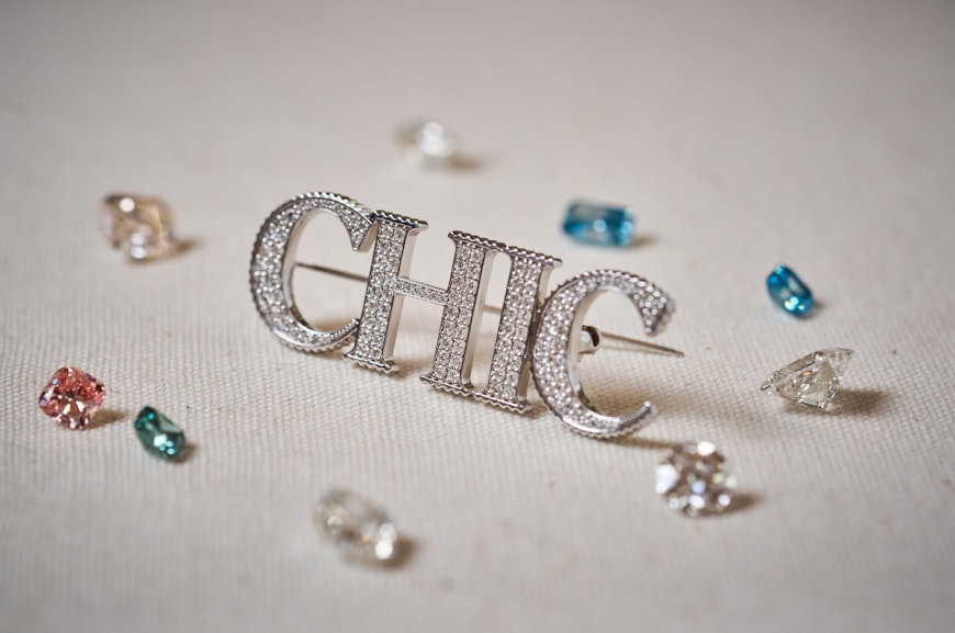 Chic brooch