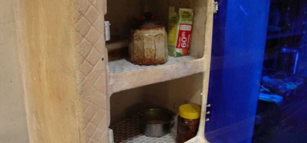 Storia del raffrescamento evaporativo: il frigorifero in argilla
