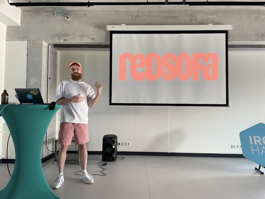 Roy, Senior Product Design Recruiter @ REDSOFA Berlin