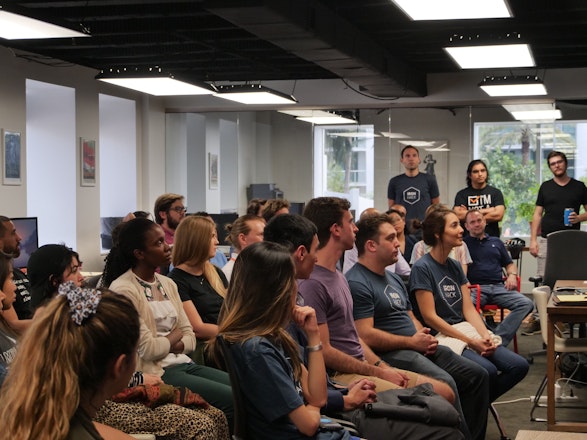 A Team Full of Ironhackers: Mediaquery