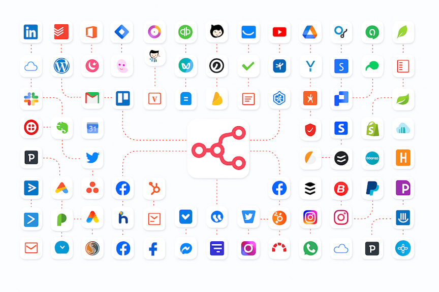 Illustration du logo officiel de n8n au centre, connecté par des lignes pointillées orange à 64 logos d’applications et services populaires, représentant ses intégrations pour l’automatisation des workflows open source.