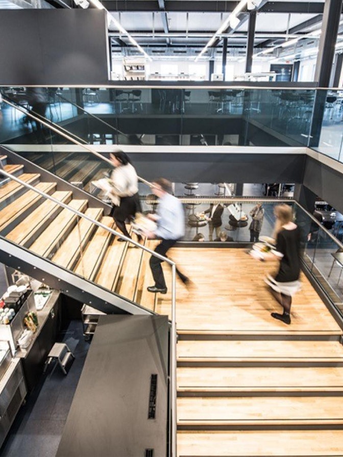 Main entrance for Swiss Re employees. Main entrance for Swiss Re employees.