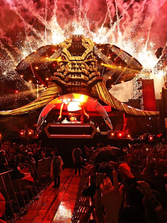 Foto: También en este año, el Electric Zoo ha sido un evento animal: una cabeza de elefante con un altura de 21 m coronaba sobre el escenario principal. Foto: Una cabeza de elefante gigante con una altura de 21 m coronaba sobre el escenario principal del Zoo Festival 2017.