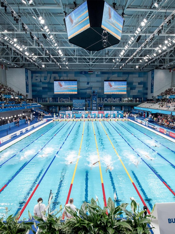 Bild: Für die 17. FINA Schwimm- WM in Budapest erweitert NÜSSLI die Danube Arena mit zusätzlichen 9000 Zuschauerplätzen. Bild: Für die 17. FINA Schwimm- WM in Budapest erweitert NÜSSLI die Danube Arena mit zusätzlichen 9000 Zuschauerplätzen.