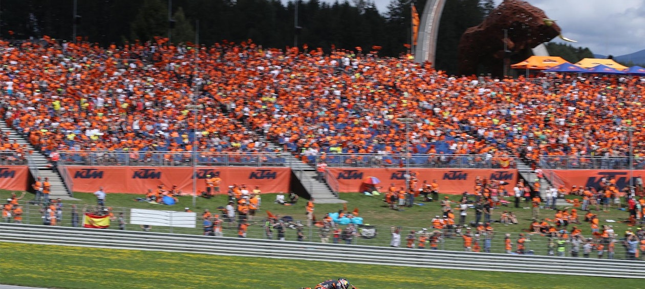 Image: For the Austrian MotoGP in Spielberg, NUSSLI realized the “Center” grandstand with over 8,200 seats, as well as four additional grandstand installations along the circuit. Image: For the Austrian MotoGP in Spielberg, NUSSLI realized the “Center” grandstand with over 8,200 seats, as well as f