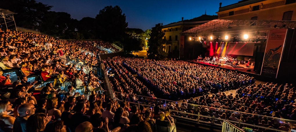 Tribünen für Kulturfestivals Tribünenanlage für kulture Veranstaltung