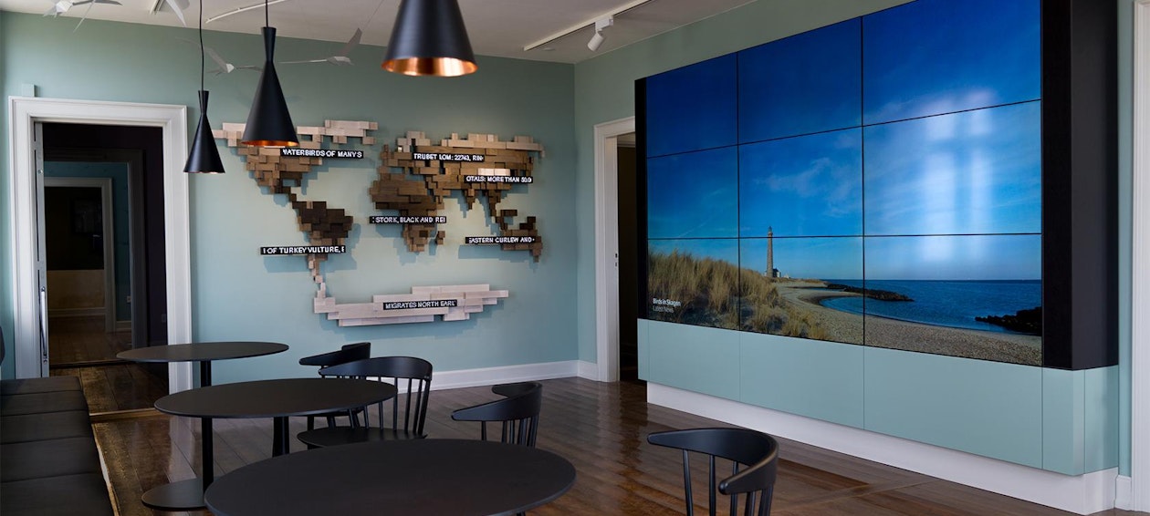 Imagen: Siguiendo el concepto de diseño de ART + COM, NUSSLI se encargó de realizar el interiorismo de la exposición sobre una superficie de 120 metros cuadrados. Imagen: Siguiendo el concepto de diseño de ART + COM, NUSSLI se encargó de realizar el interiorismo de la exposición sob