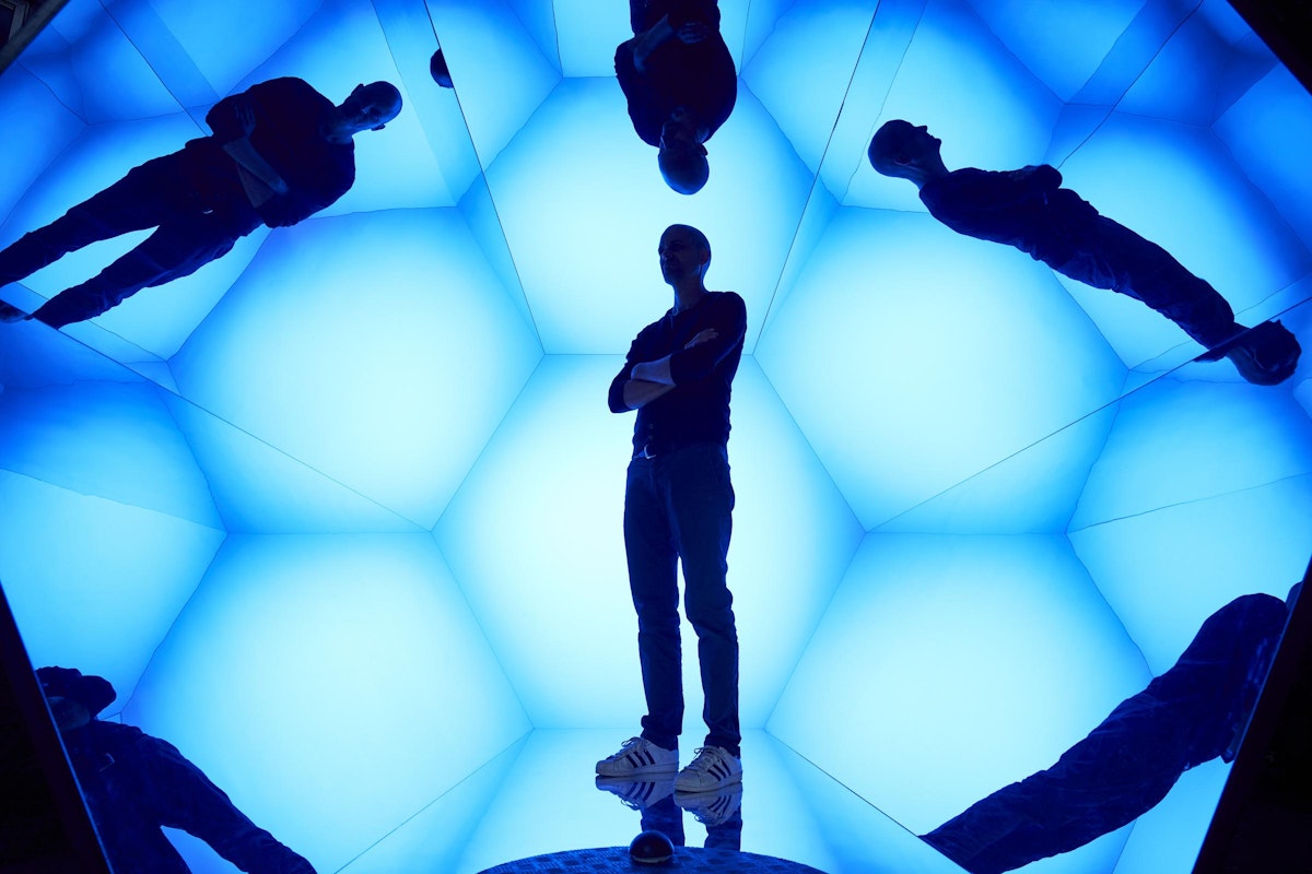 NUSSLI produced "A Piece of Sky" for Sky-Frame, based on the specifications of the Swiss architect Stephan Hürlemann.