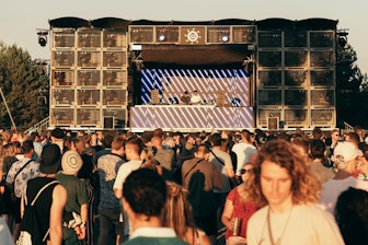 Das NÜSSLI Team errichtete in Ferropolis – der Stadt aus Eisen – verschiedene Eventbauten für die Festivals Splash! und