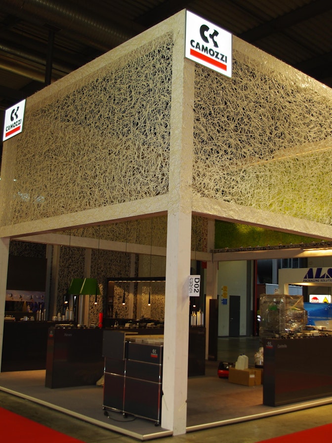 Stand de feria para Camozzi