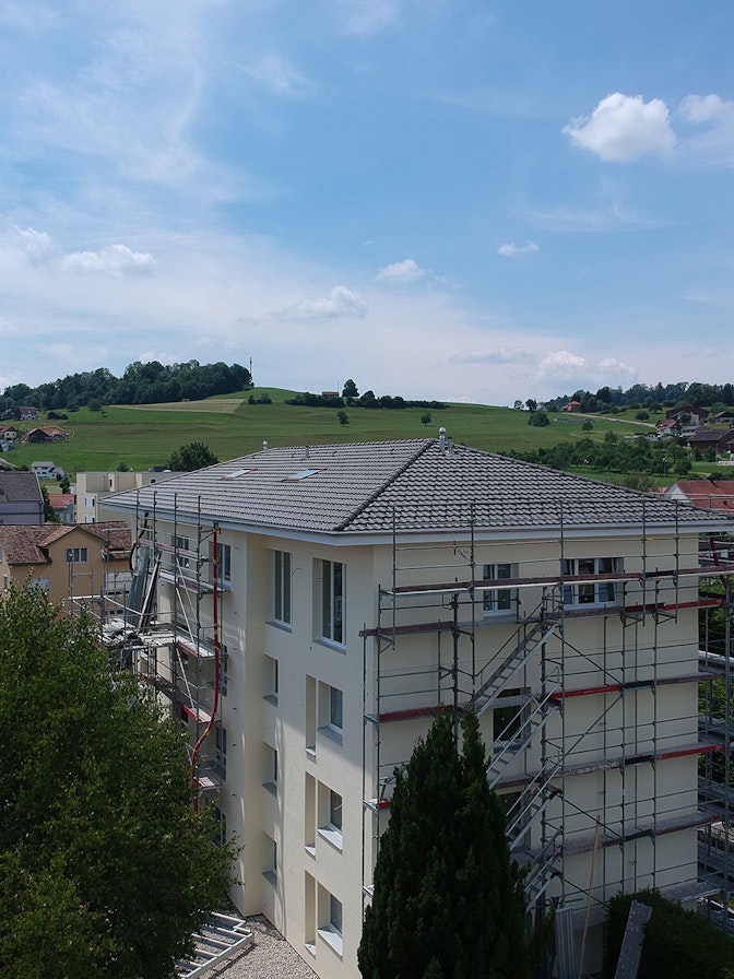 Aufstockung Mehrfamilienhaus Bazenheid