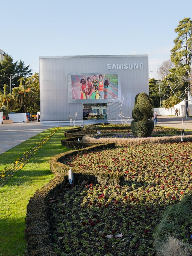 Impressions Samsung Galaxy Studio Sochi Town