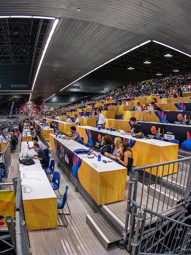 In Bilbao NUSSLI provided around 500 fully-equipped media work stations.