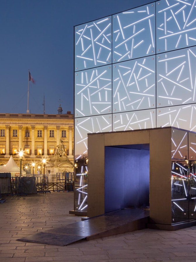 Saint-Gobain 350 Pavilions / Pavillons Saint-Gobain 350