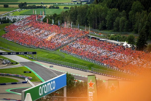 Bild: Für den Formel 1 Grossen Preis von Österreich in Spielberg realisierte NÜSSLI mehrere Tribünen, Brücken und einen