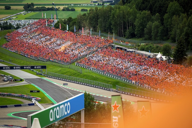 Bild: Für den Formel 1 Grossen Preis von Österreich in Spielberg realisierte NÜSSLI mehrere Tribünen, Brücken und einen