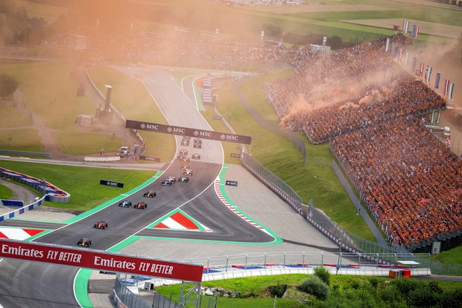 Bild: Für den Formel 1 Grossen Preis von Österreich in Spielberg realisierte NÜSSLI mehrere Tribünen, Brücken und einen