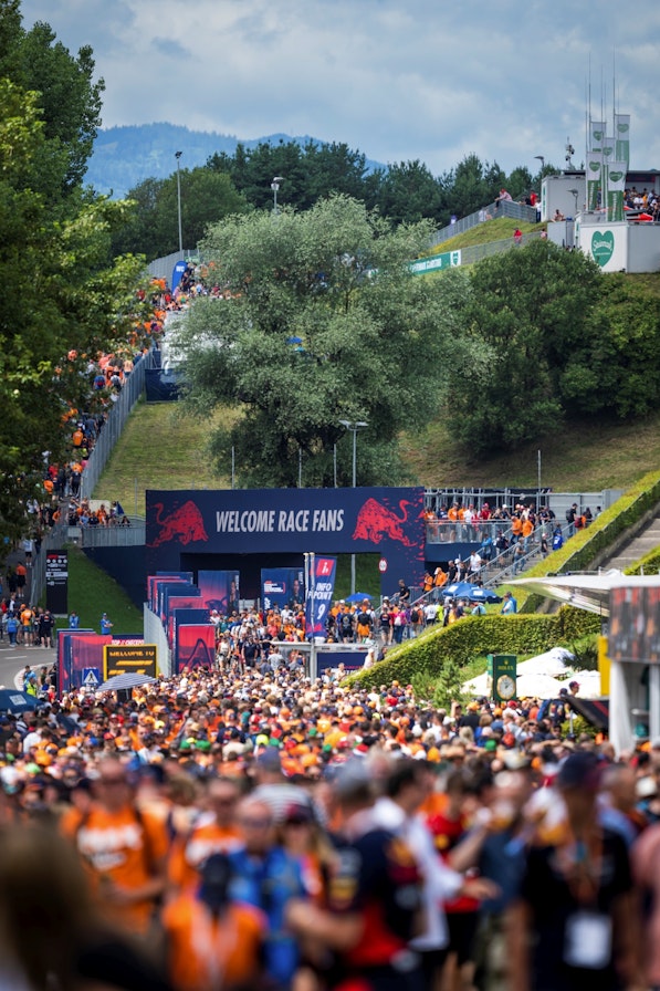 Bild: Für den Formel 1 Grossen Preis von Österreich in Spielberg realisierte NÜSSLI mehrere Tribünen, Brücken und einen