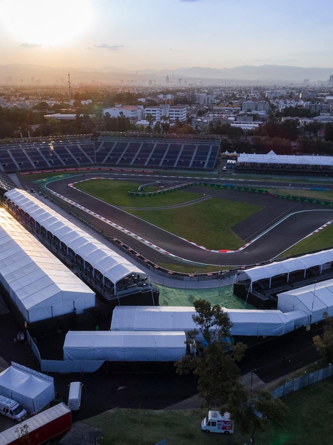 Imagen: Se construyeron 12 690 asientos en las gradas y tres zonas VIP para 2000 aficionados a la Fórmula 1. Imagen: Se construyeron 12 690 asientos en las gradas y tres zonas VIP para 2000 aficionados a la Fórmula 1.