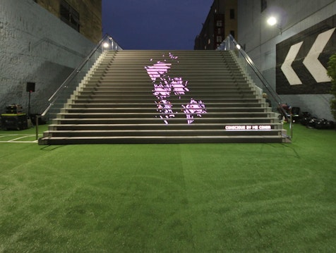Bild: NÜSSLI konstruierte und errichtete sämtliche Komponenten der Bayer Leaps Staircase und des Auditoriums. Bild: NÜSSLI konstruierte und errichtete sämtliche Komponenten der Bayer Leaps Staircase und des Auditoriums.