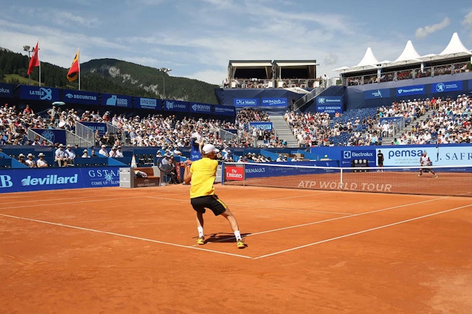 Since 2007 NUSSLI constructed a grandstand arena for the tennis tournament Swiss Open in the city center of Gstaad.