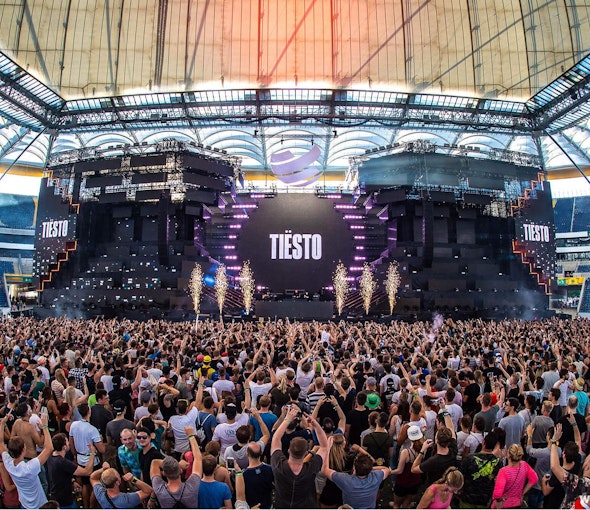 Image: The 20-meter-high and 60-meter-wide stage construction spanned the entire width of the stadium. Image: The 20-meter-high and 60-meter-wide stage construction spanned the entire width of the stadium.