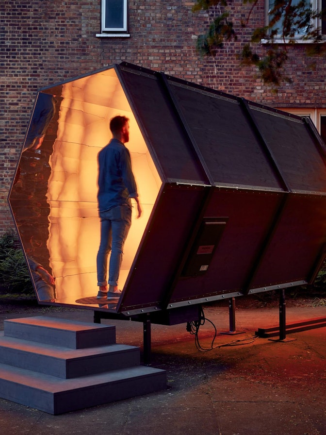 Für Sky-Frame produzierte NÜSSLI, basierend auf den Angaben des Schweizer Architekten Stephan Hürlemann, «A Piece of Sky». Für Sky-Frame produzierte NÜSSLI, basierend auf den Angaben des Schweizer Architekten Stephan Hürlemann, «A Piece of Sky