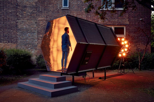 Für Sky-Frame produzierte NÜSSLI, basierend auf den Angaben des Schweizer Architekten Stephan Hürlemann, «A Piece of Sky