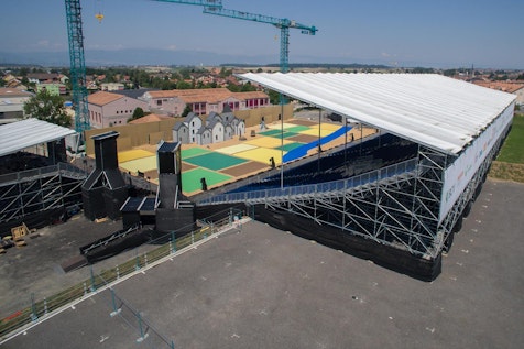 On August 15, the grandstand was full with spectators.