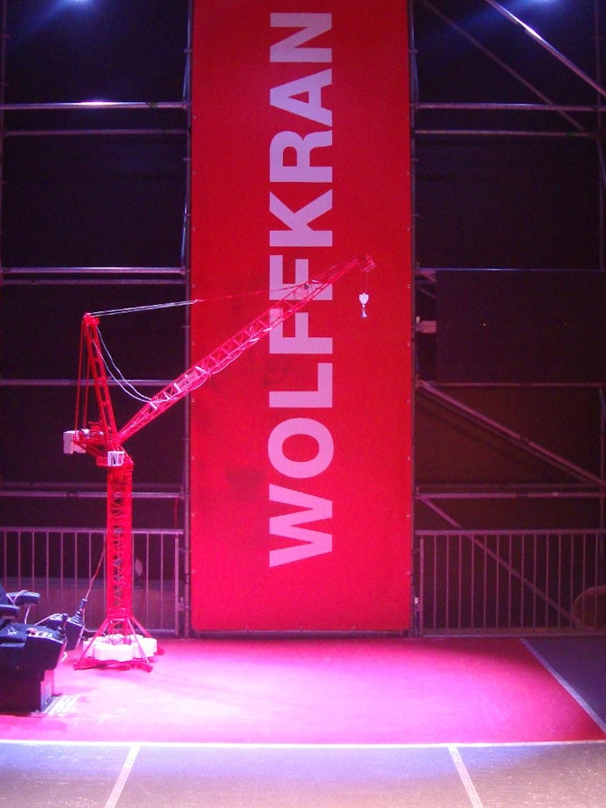 WOLFFKRAN encargó a NUSSLI la realización de un stand de 12,3 x 12,3 metros. WOLFFKRAN encargó a NUSSLI la realización de un stand de 12,3 x 12,3 metros.