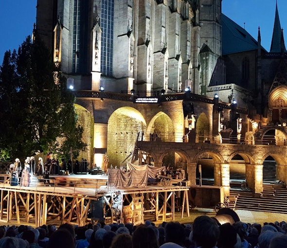 Domstufenfestspiele