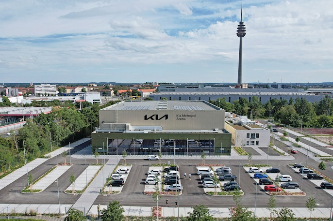 Weisses Funktionslicht und auch vollfarbiges Showlicht für die Kia Metropol Arena