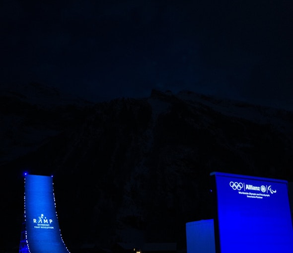 Die Bodenstation „The Ramp“ in Engelberg Die Bodenstation „The Ramp“ in Engelberg