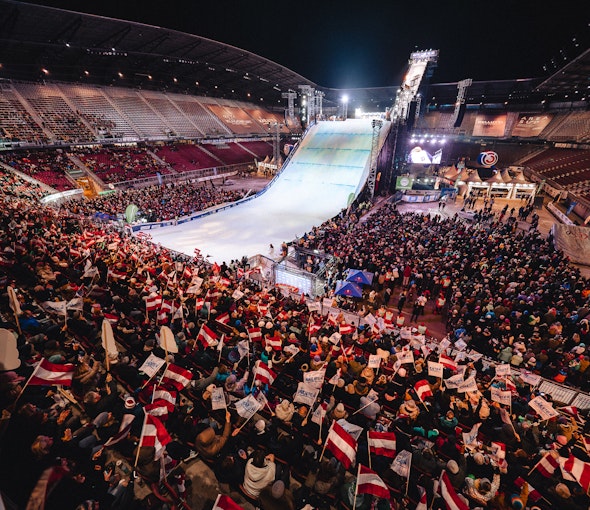 Temporäre Big-Air-Anlagen und Schanzen für Sportveranstaltungen Big-Air-Rampen und Strukturen für Events