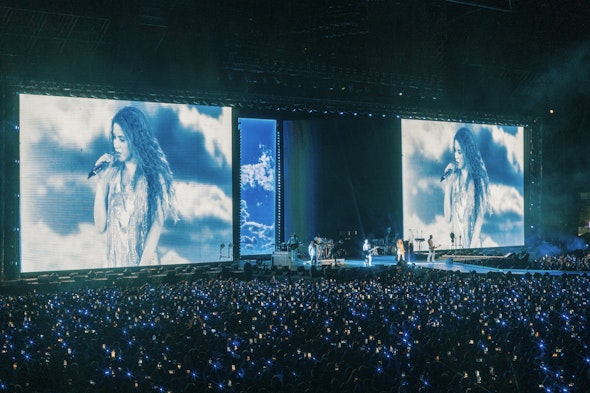 NUSSLI built the arena and the massive stage shown in this photo for the new concert venue in the Colombian capital.